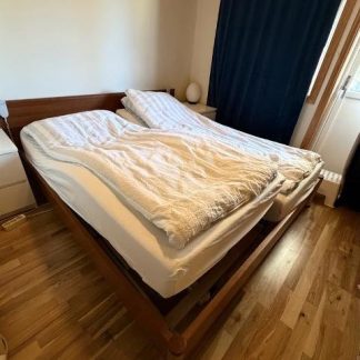 regulerbar/elektrisk seng 180